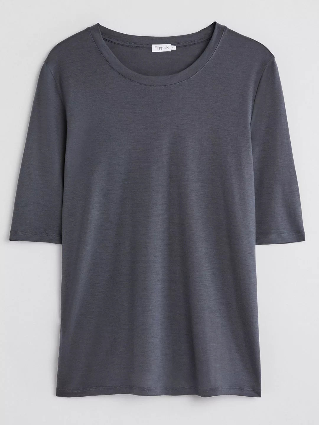 Elena Tee