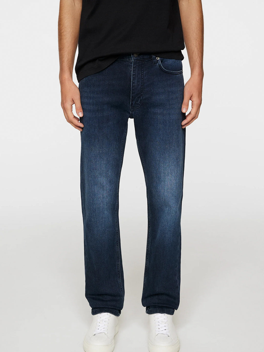 Jax BlueBlack Slim Jeans