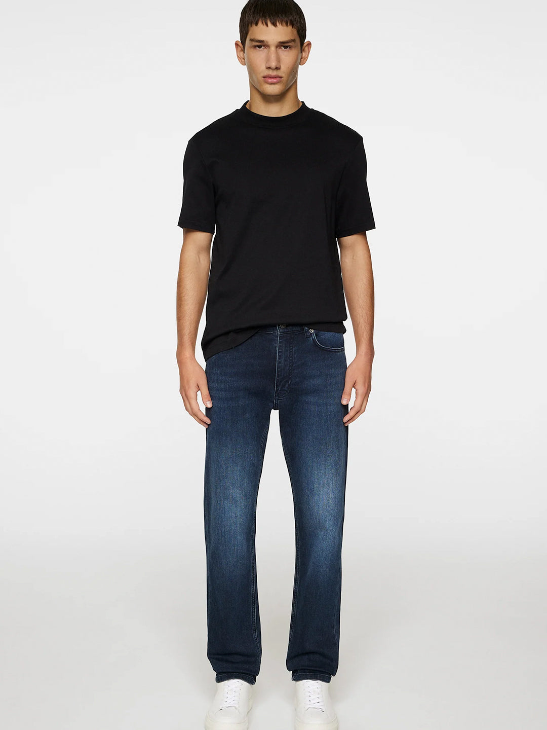 Jax BlueBlack Slim Jeans