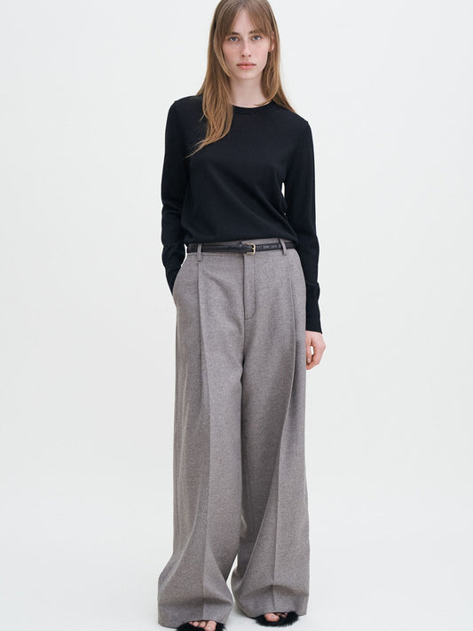 Merino R-neck Sweater