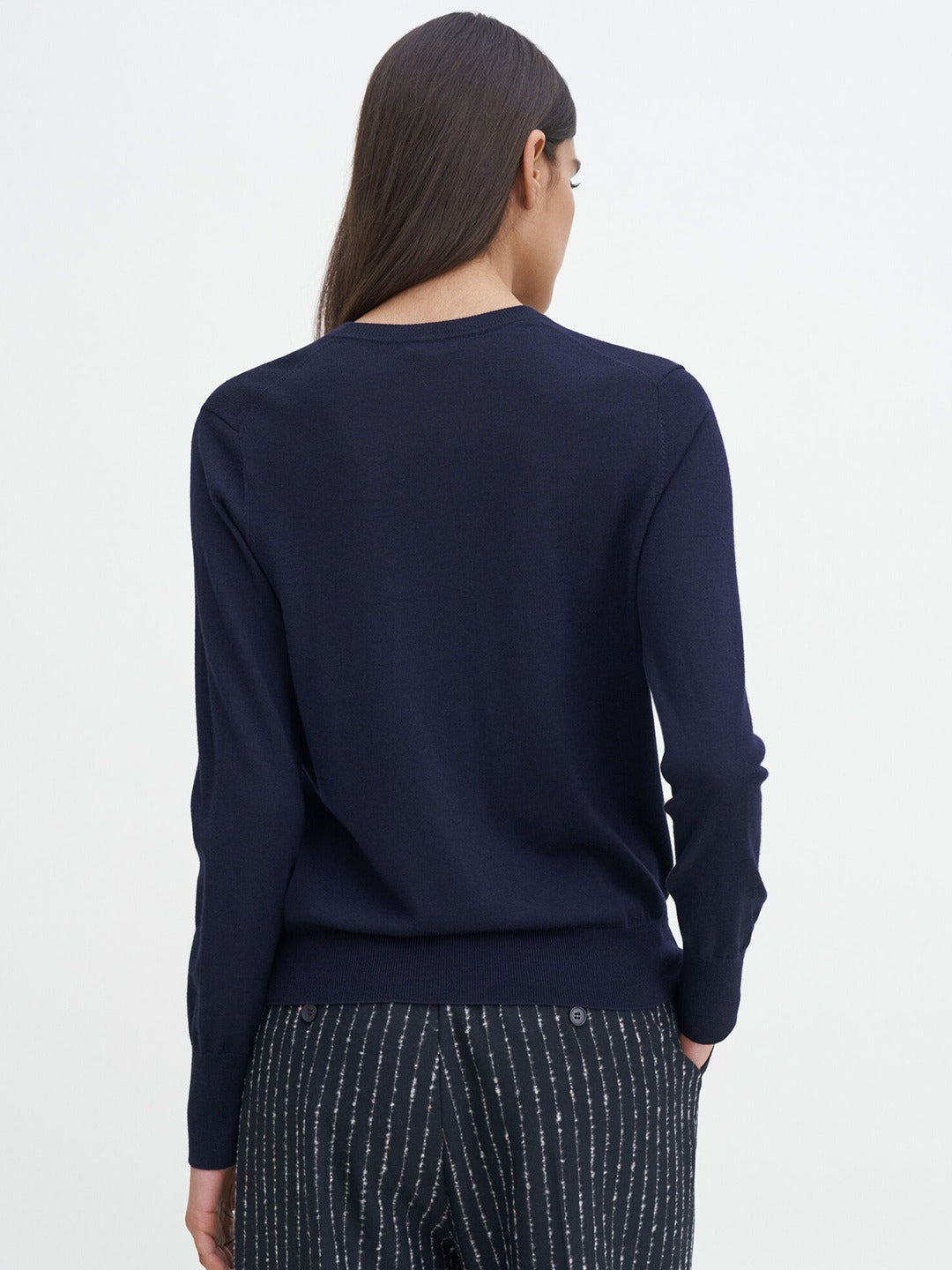 Merino R-neck Sweater