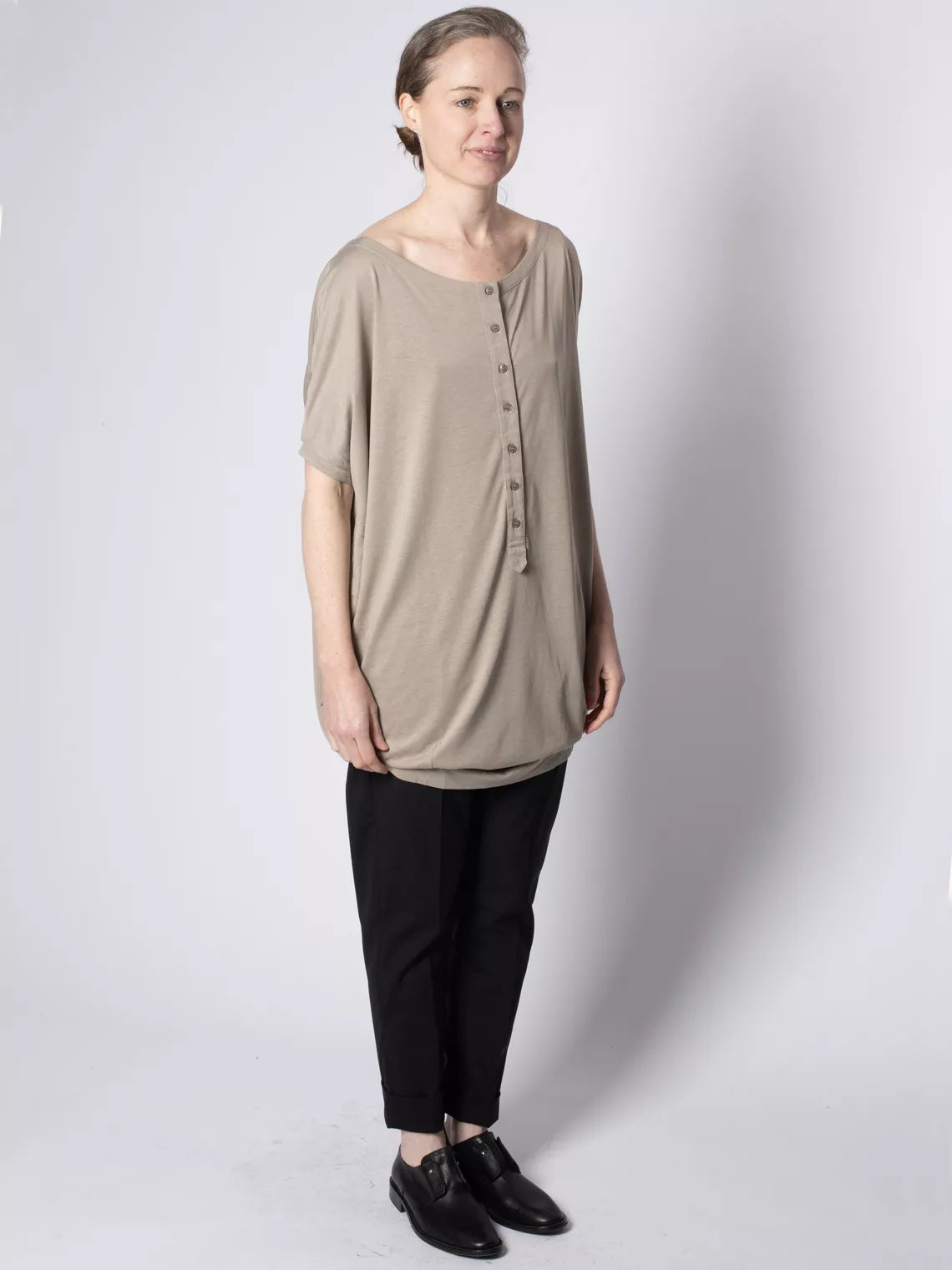 Derida Circle Top