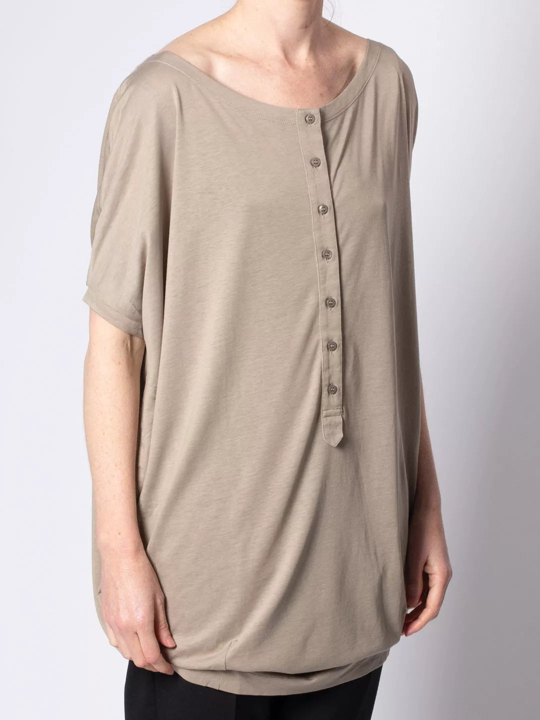 Derida Circle Top