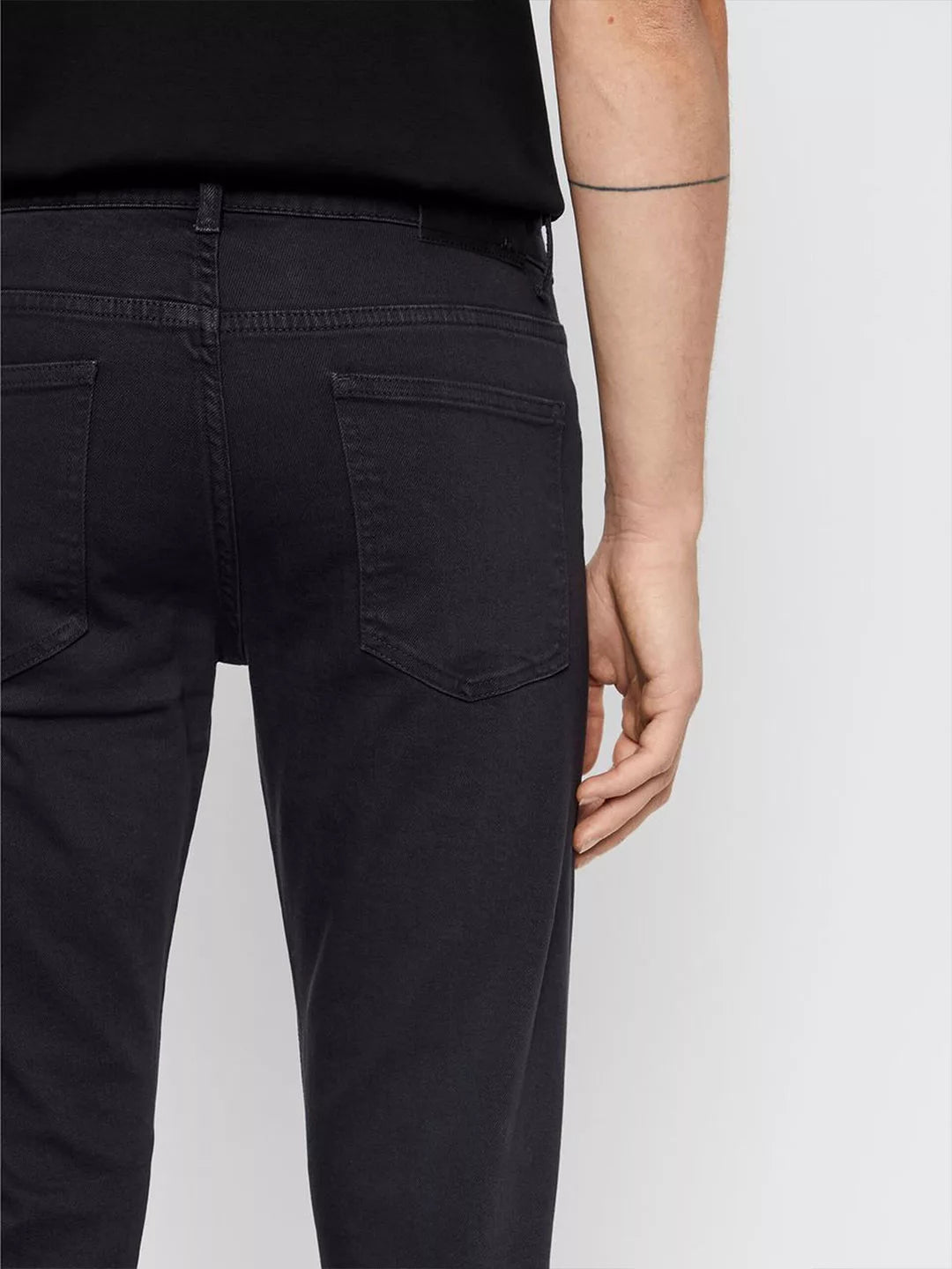 Jay Solid Stretch Jeans