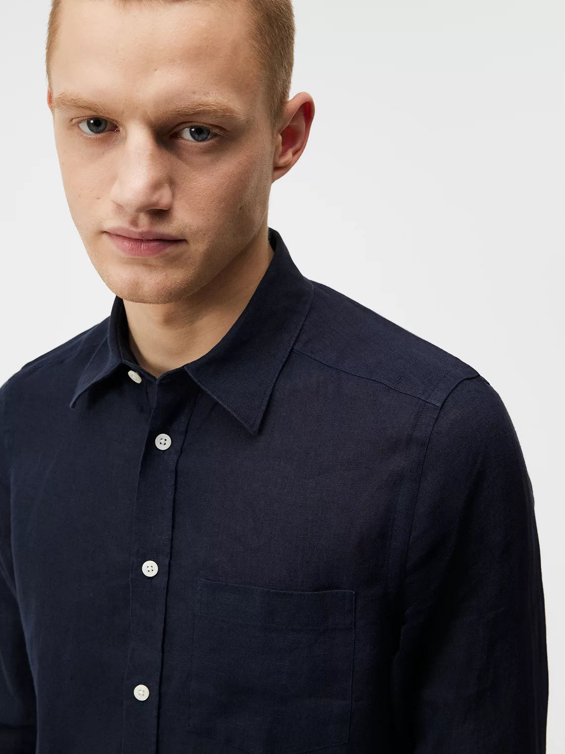 Clean Linen Slim Shirt