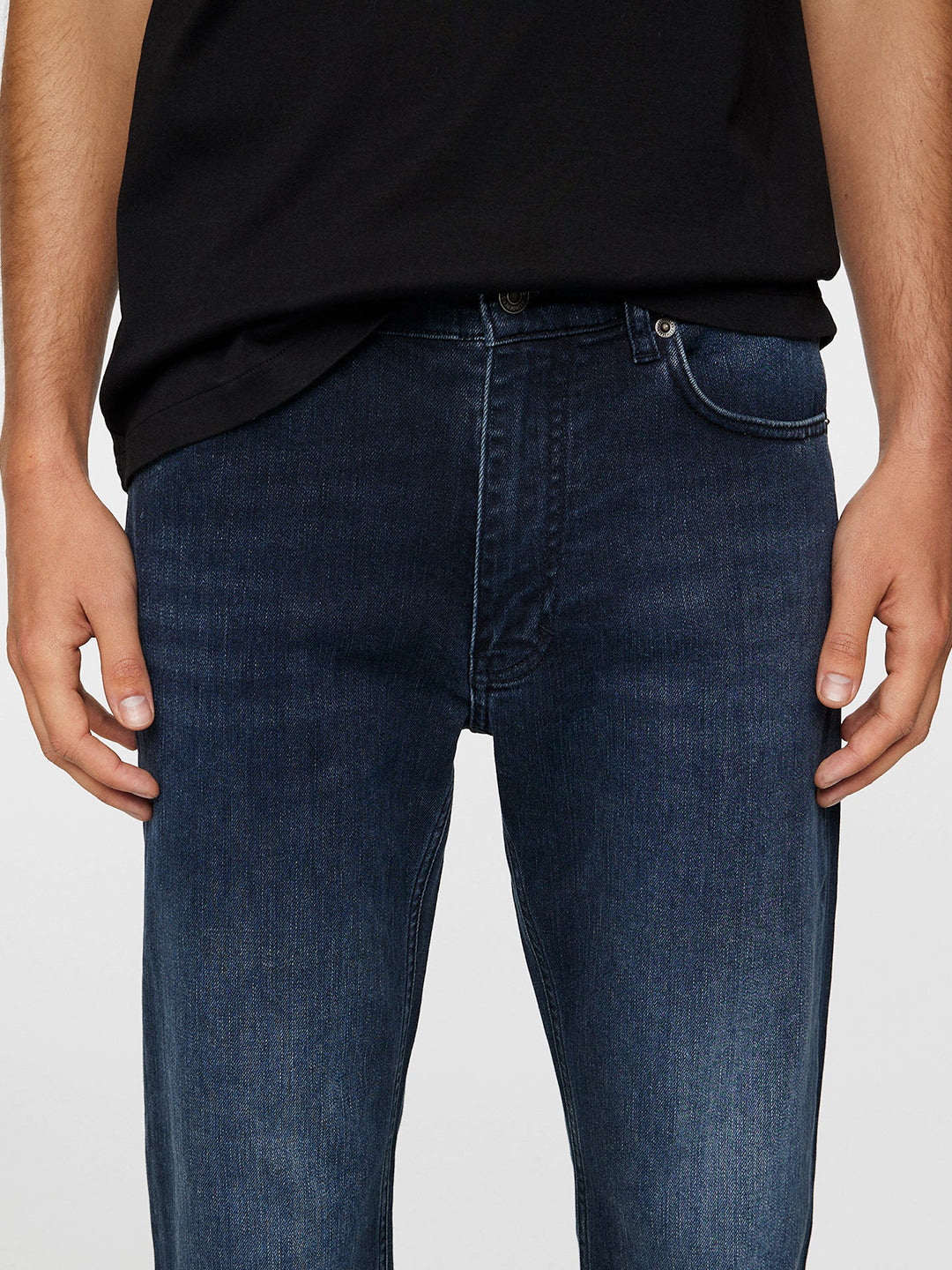 Jax BlueBlack Slim Jeans