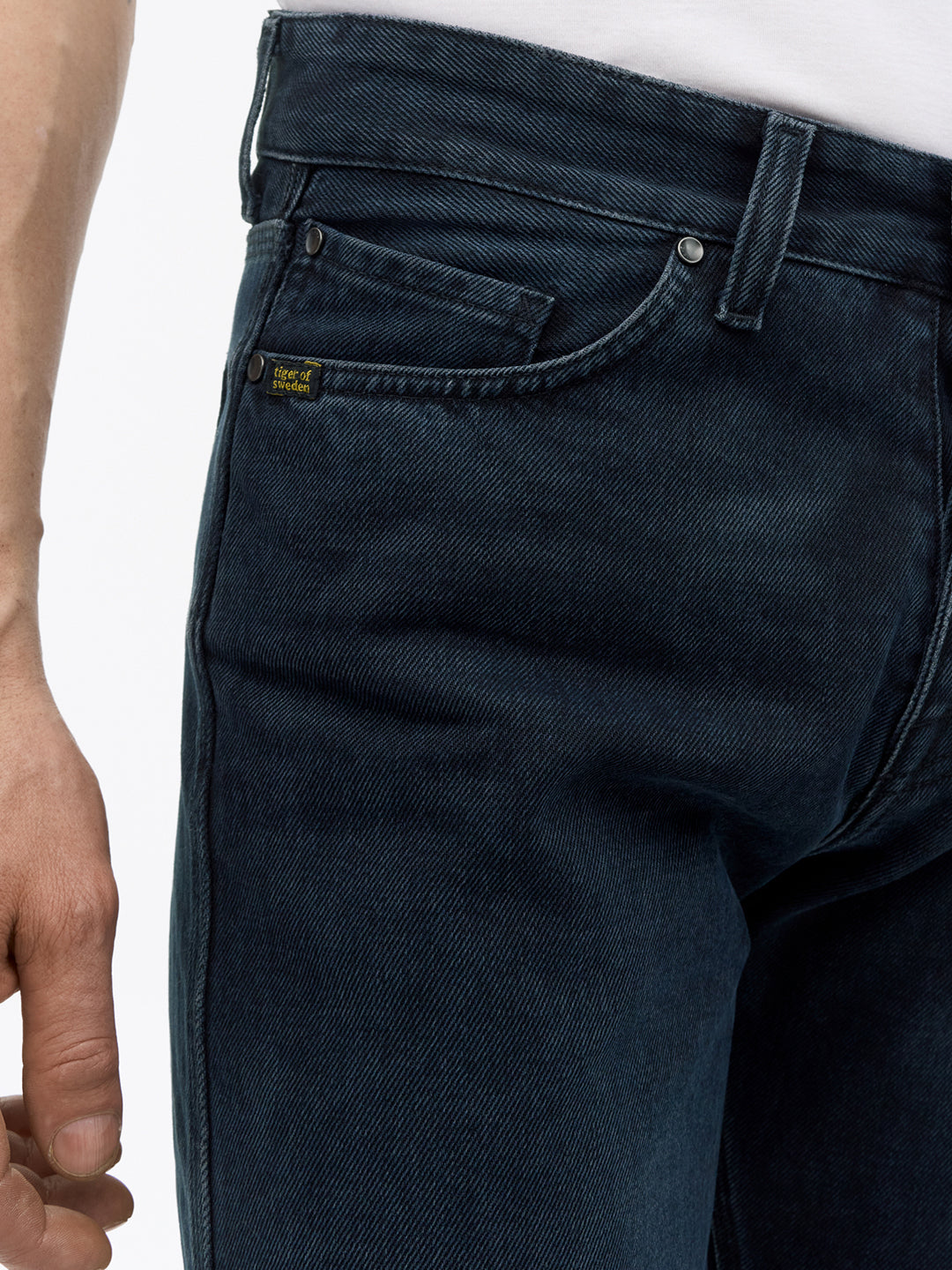 Kit Terrain Regular-Fit Jeans