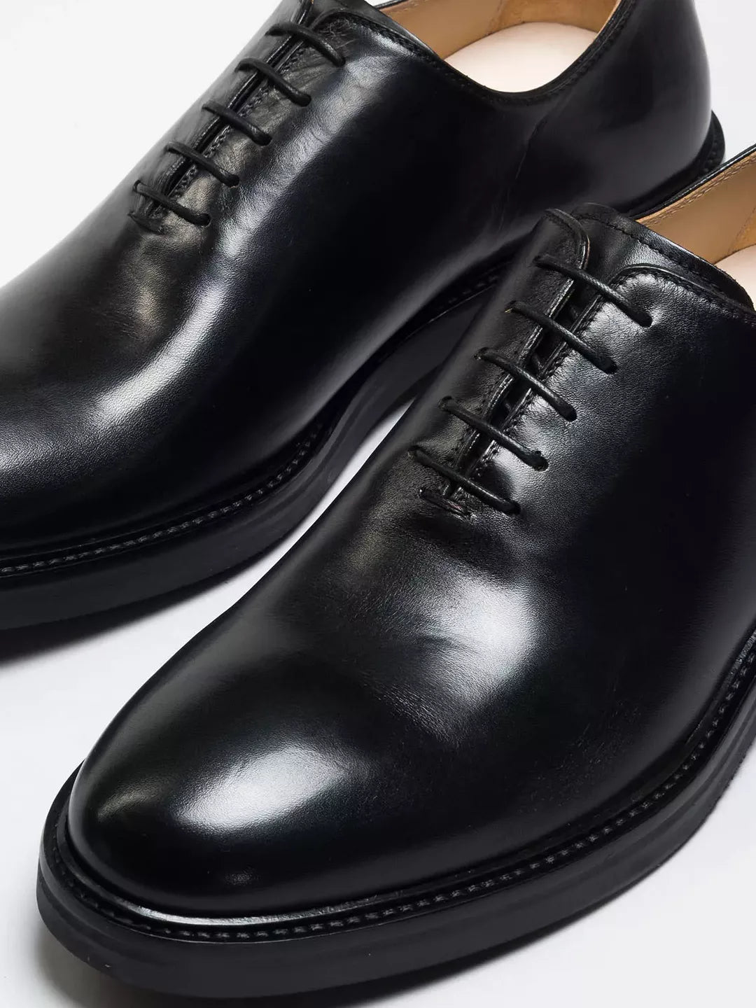 President Wholecut Shoe
