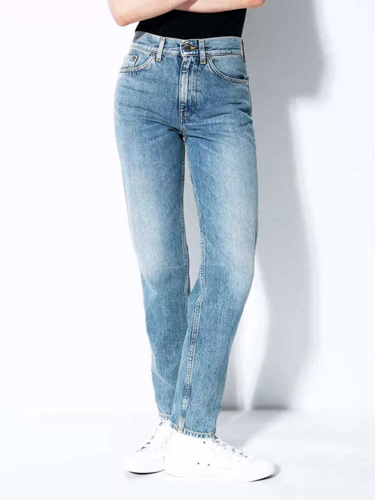 A01100-Jeans-19-Blk-Dnm-Whitney-Blue-Front