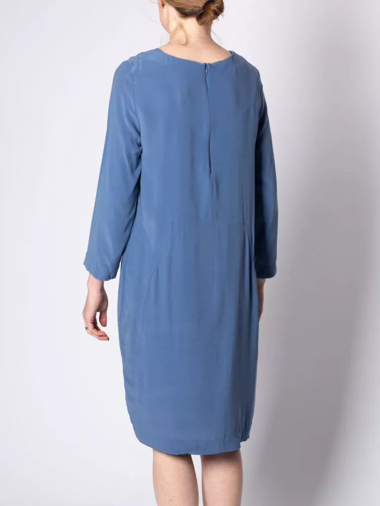 A0370-Cilla-Silk-Stretch-Dress-Whyred-Milk-Blue-Back