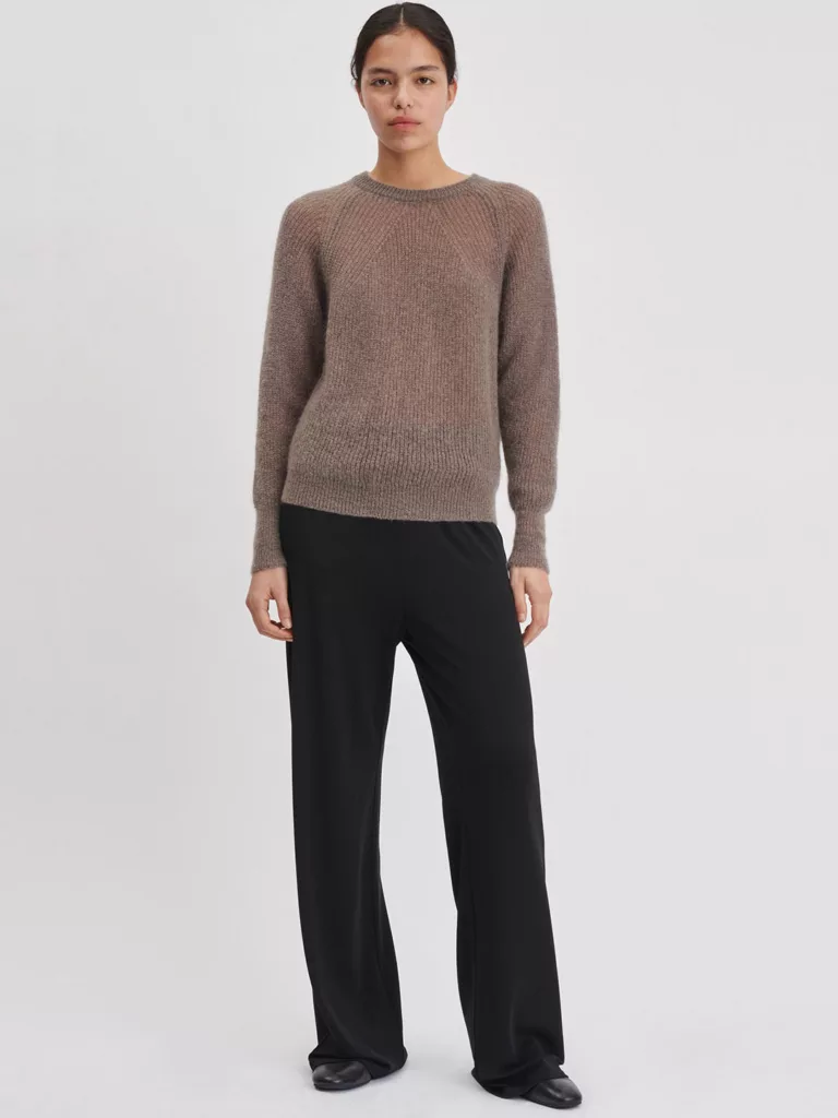 A1001-Mohair-R-neck-Sweater-Filippa-K-Dk-Toupe-Full-Body-Front