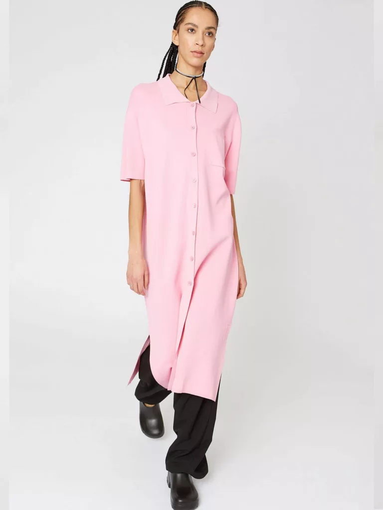 A1097-Ever-Dress-Hope-Sthlm-Pink-Front-Full-Body-Walking