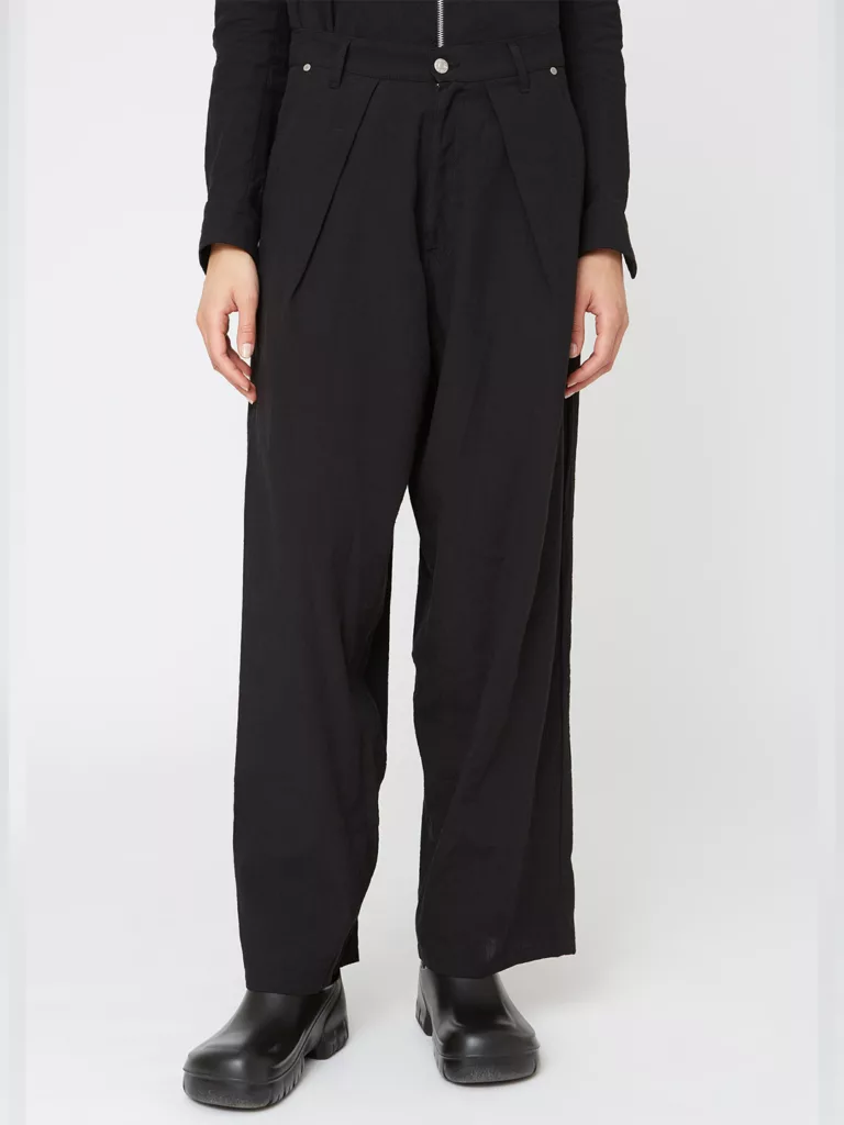 A1153-Block-Trousers-Hope-Sthlm-Black-Front