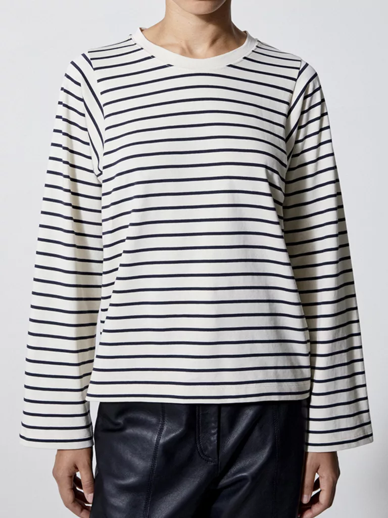 A1158-Elly-Top-House-of-Dagmar-Stripe-Front