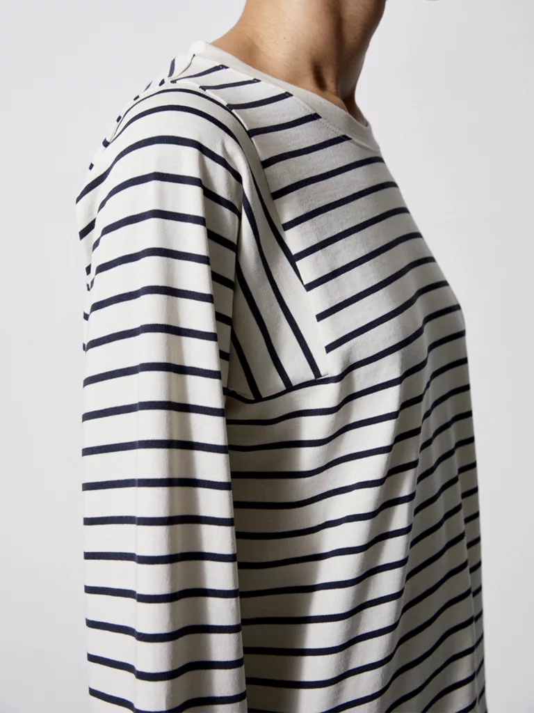 A1158-Elly-Top-House-of-Dagmar-Stripe-Side-Close-Up