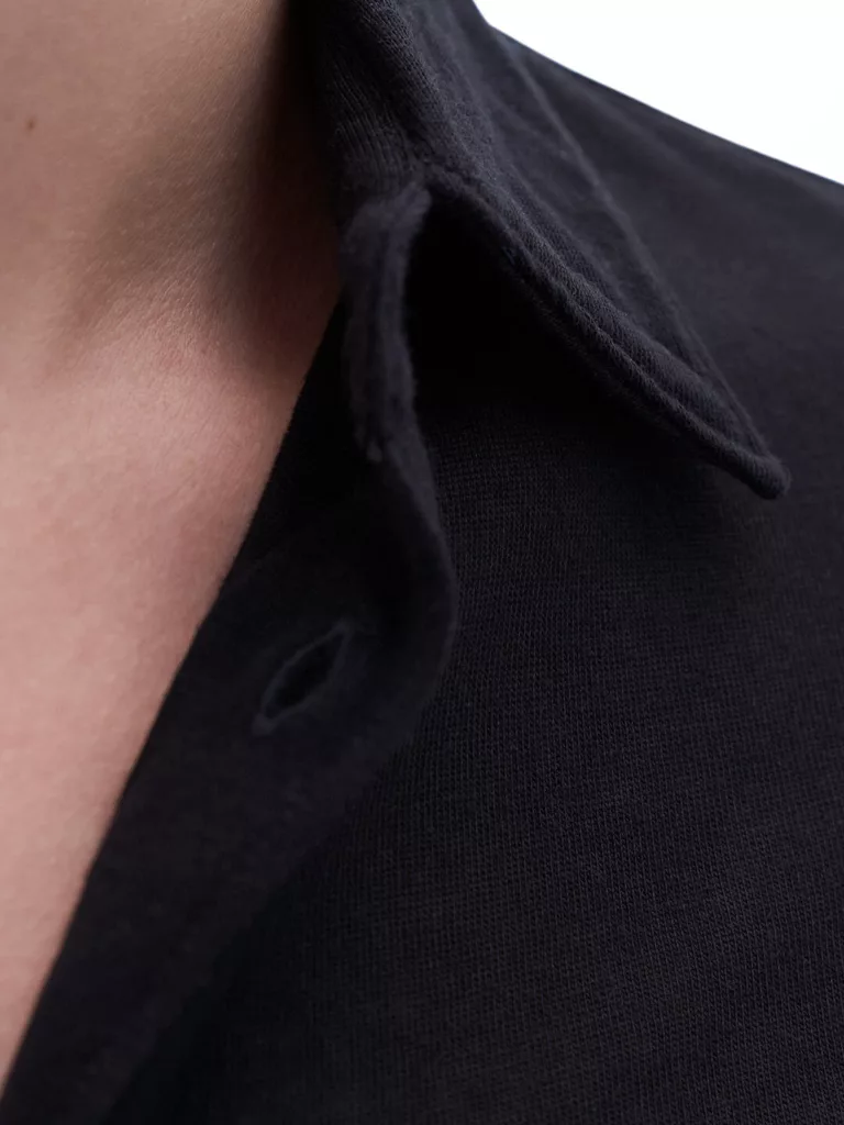 A1193-Jersey-Shirt-Filippa-K-Black-Front-Close-UpCollar-Fabric