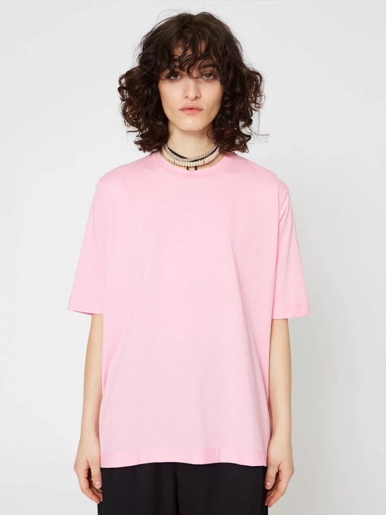 A1096-Oh-Tee-Hope-Sthlm-Pink-Front-Half-Body