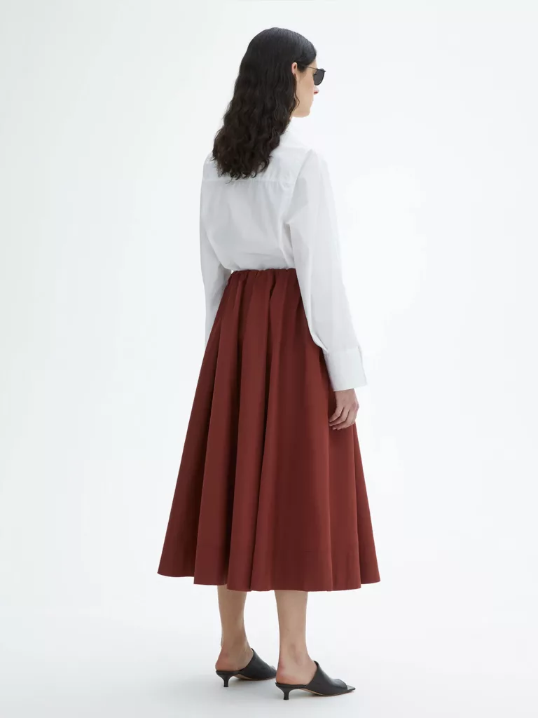 A1226-A-Lined-Silk-Skirt-HOD-Masala-Full-Body-Back