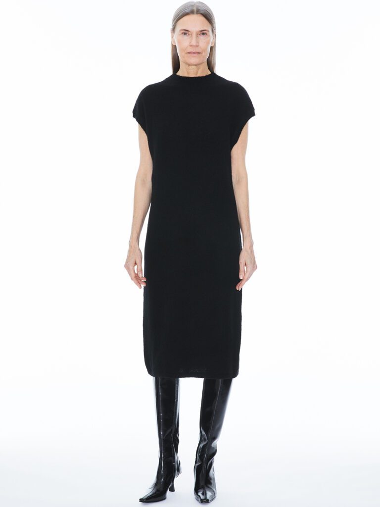 A1260-Wool-Yak-Dress-FK-Black-Full-Body-Front-2