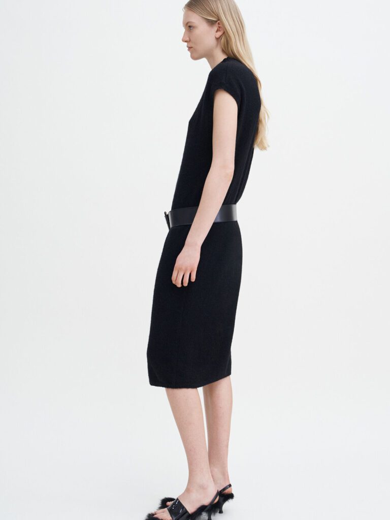 A1260-Wool-Yak-Dress-FK-Black-Full-Body-Side