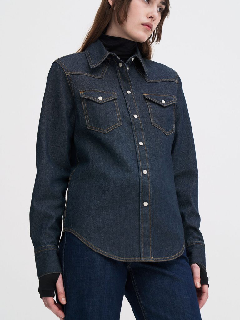 A1794-Classic-Denim-Shirt-Filippa-K-Rinsed-Blue-Wash-Front-Close-Up