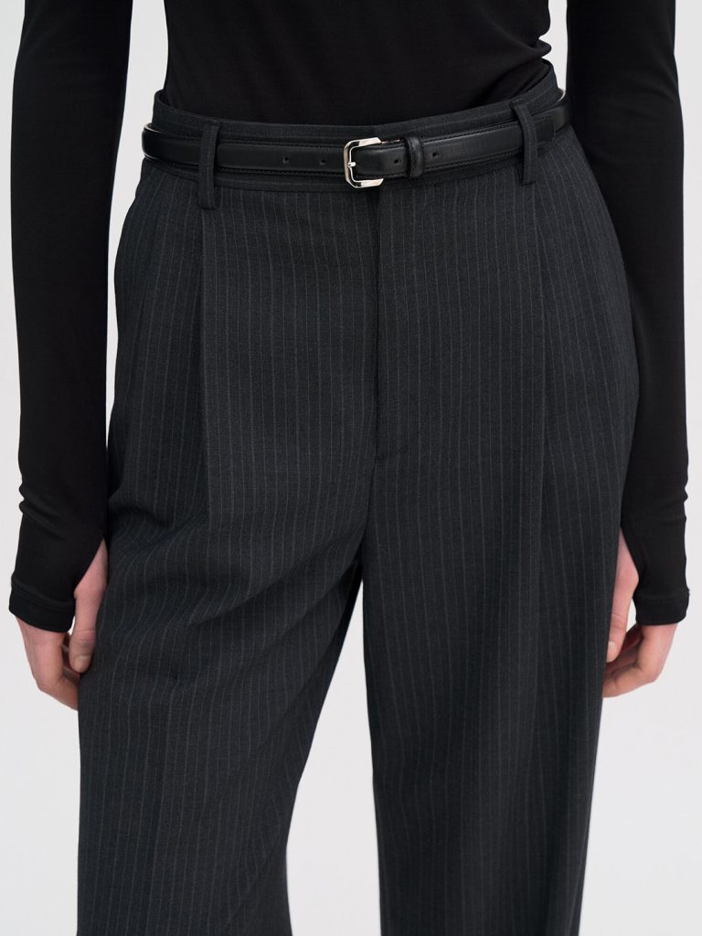 A1795-Darcey-Pinstripe-Trousers-Filippa-K-Anthracite-Melange-Front-Close-Up