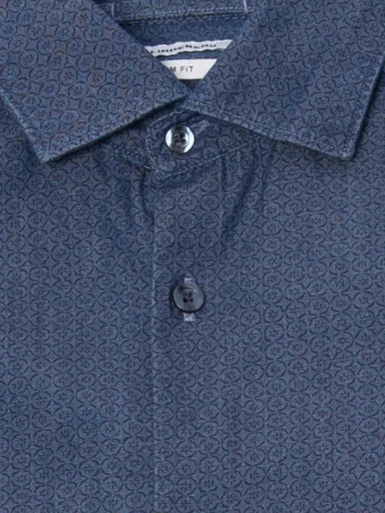 B0472-Daniel-CA-Printed-Indigo-Shirt-J-Lindeberg-Power-Blue-close-Up-Print