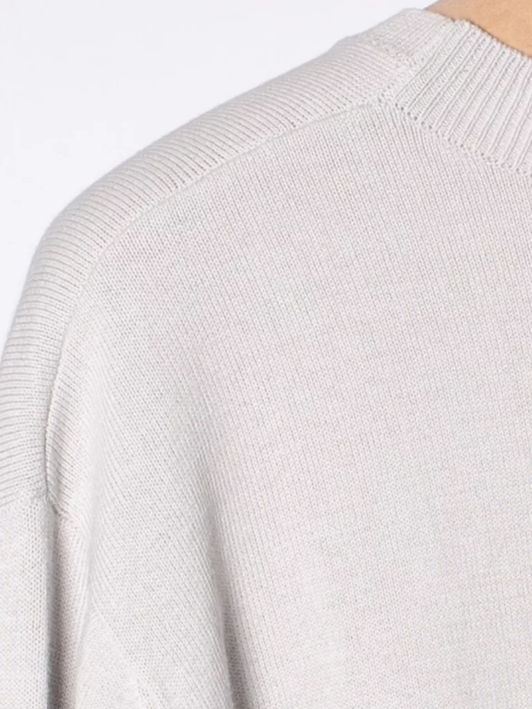 B0590-Icky-Irregular-Rib-Sweater-Whyred-Vapour-Grey-Back-Close-Up