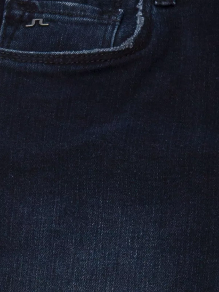 B0675-Damien-Night-Jeans-J-Lindeberg-Dk-Blue-Front-Close-Up-Fabric
