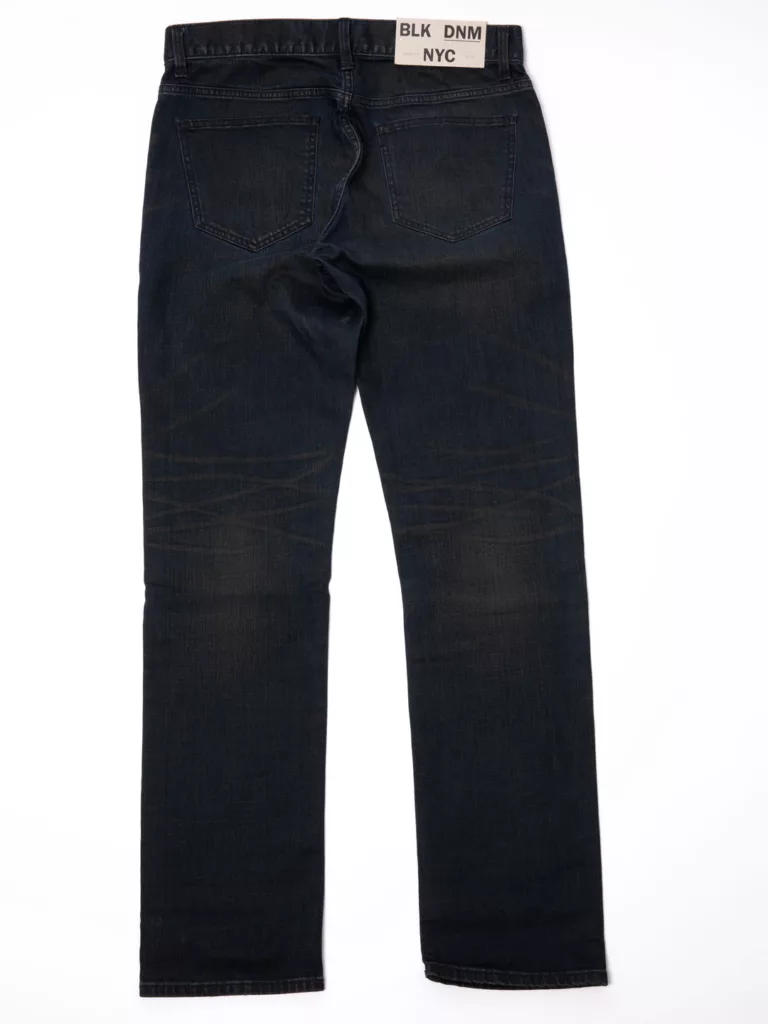 B0943-Jeans-19-Blk-Dnm-Main-Blue-Back-Flat-Lay