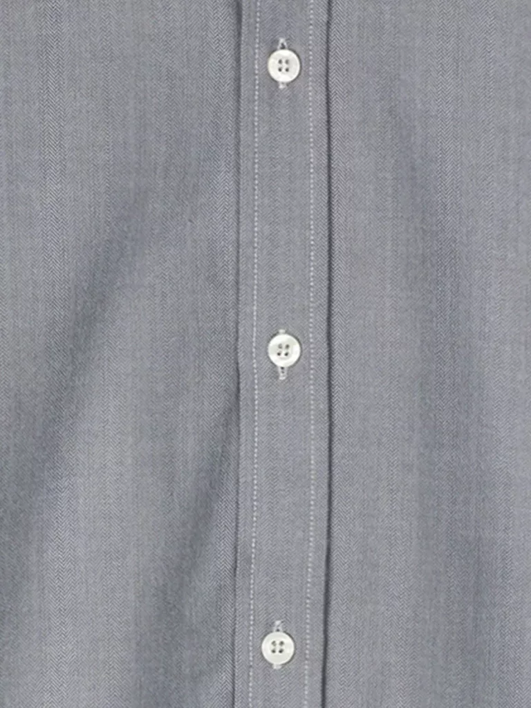 B1071-Ben-Herringbone-Shirt-Filippa-K-Grey-Melange-close-up-fabric