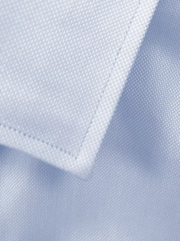 B1117-Fridolf-Shirt-Tiger-of-Sweden-Lt-Blue-Close-Up-Fabric
