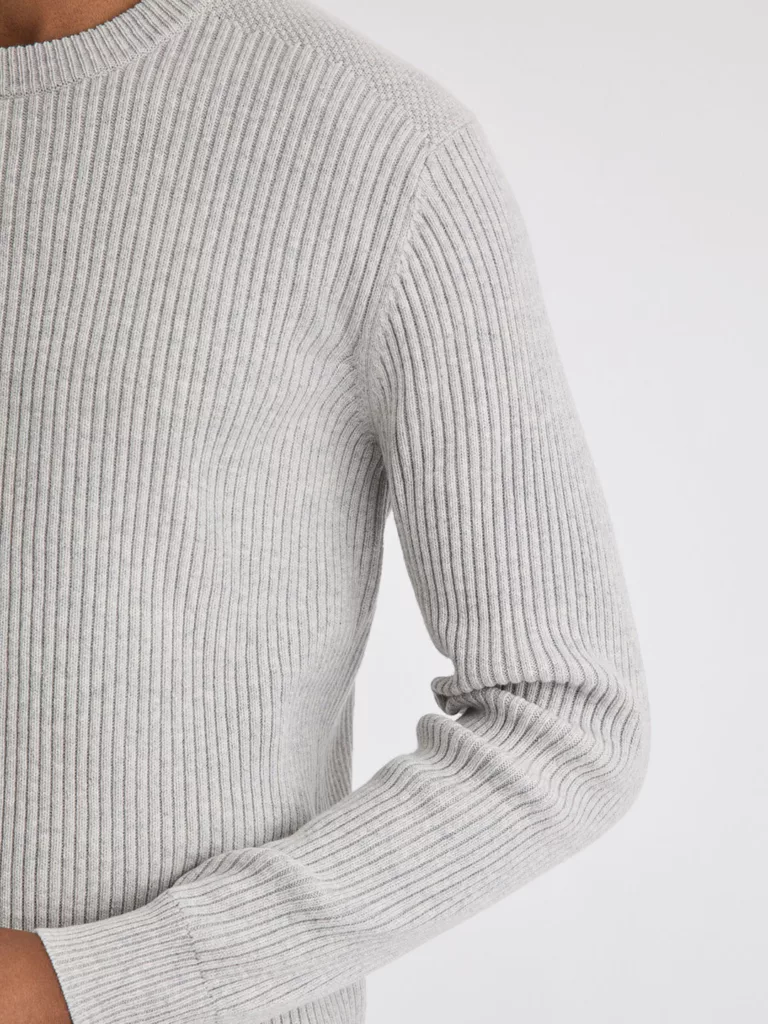 B1279-Benny-Sweater-Filippa-K-Sterling-Grey-Close-Up-Arm
