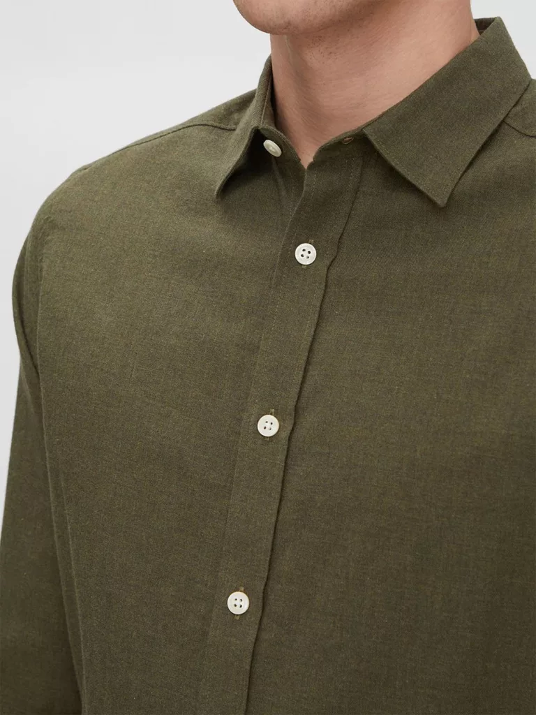 B1332-Light-Flannel-Slim-Shirt-J-Lindeberg-Moss-Green-Front-Close-Up-Fabric