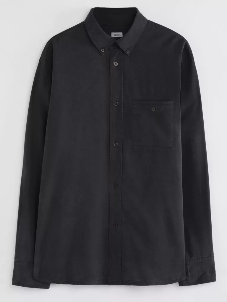 B1357-Zachary-Tencel-Shirt-Filippa-K-Almost-Black-Front-Flat-Lay