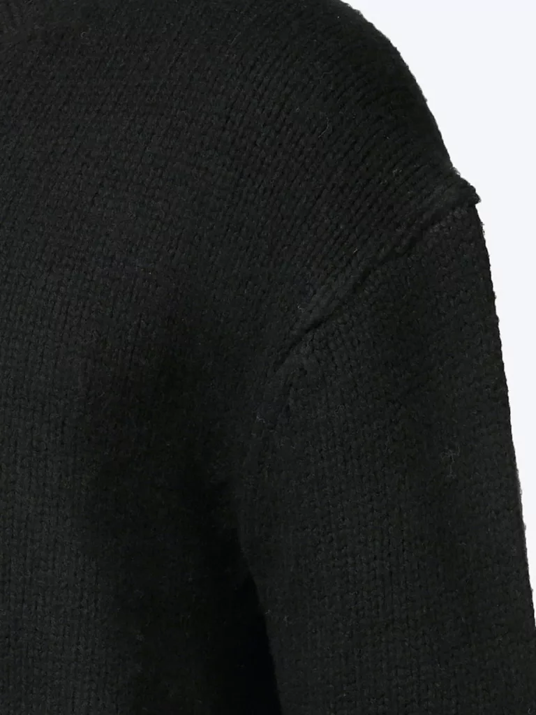 B1371-Knit-Sweater-5-Blk-Dnm-Black-Front-Close-Up