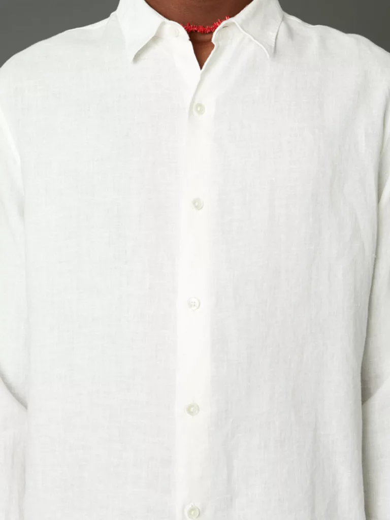 B1388-Air-Clean-Linen-Shirt-Hope-Sthlm-Off-White-Front-Close-Up