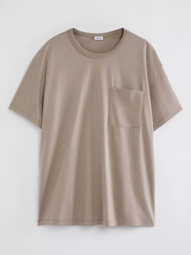 B1399-Brad-T-Shirt-Filippa-K-Desert-Taupe-Front-Flat-Lay