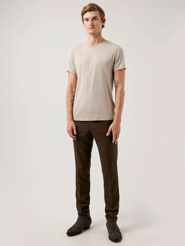 B1441-Silo-Supima-Cotton-T-shirt-J-Lindeberg-Oyster-Front-Full-Body