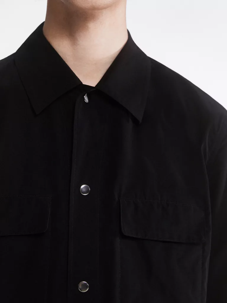 B1452-Oscar-Nylon-Overshirt-Jacket-Filippa-K-Black-Front-Close-Up