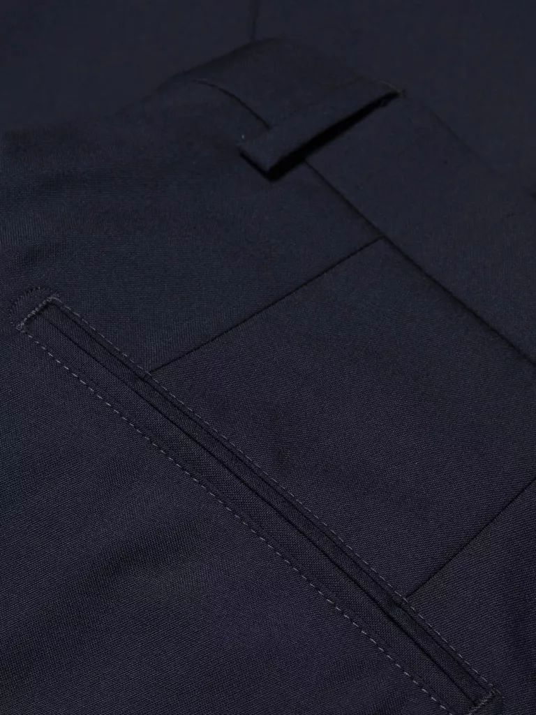 B1580-Denz-Trouser-Oscar-Jacobson-Navy-Back-Close-Up-Pocket