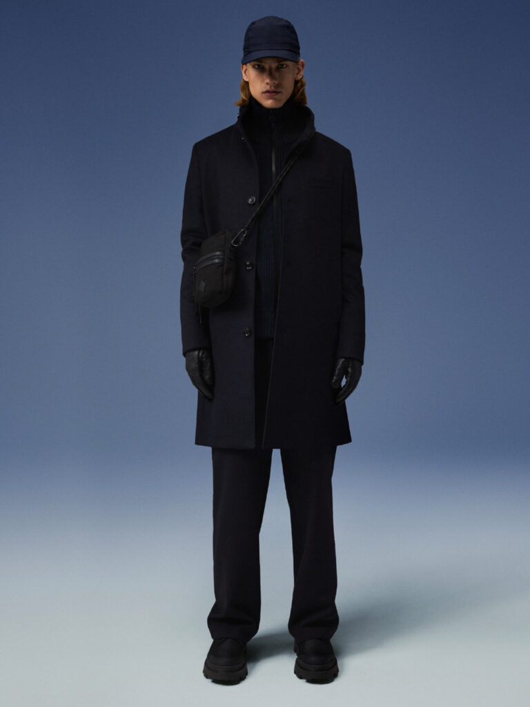 B1680-Jesse-Melton-Cashmere-Coat-J-Lindeberg-JL-Navy-Front-Full-Body-Model