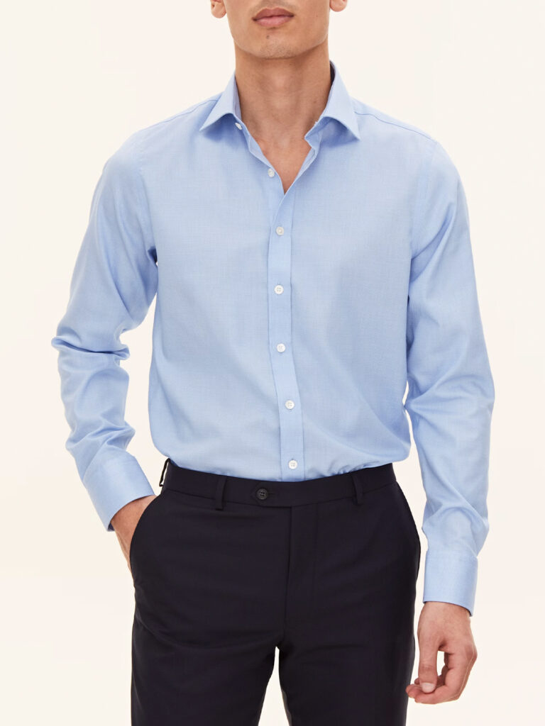 B1698-Slim-Fit-Cut-Away-Non-Iron-Cotton-Shirt-Oscar-Jacobson-Lt-Blue-Front