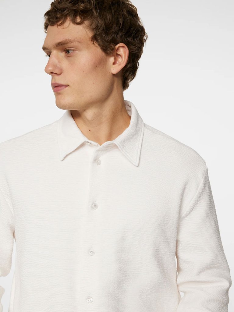 B1715-Reg-LS-Crinkle-Jersey-Shirt-J-Lindeberg-Cloud-White-Front-2