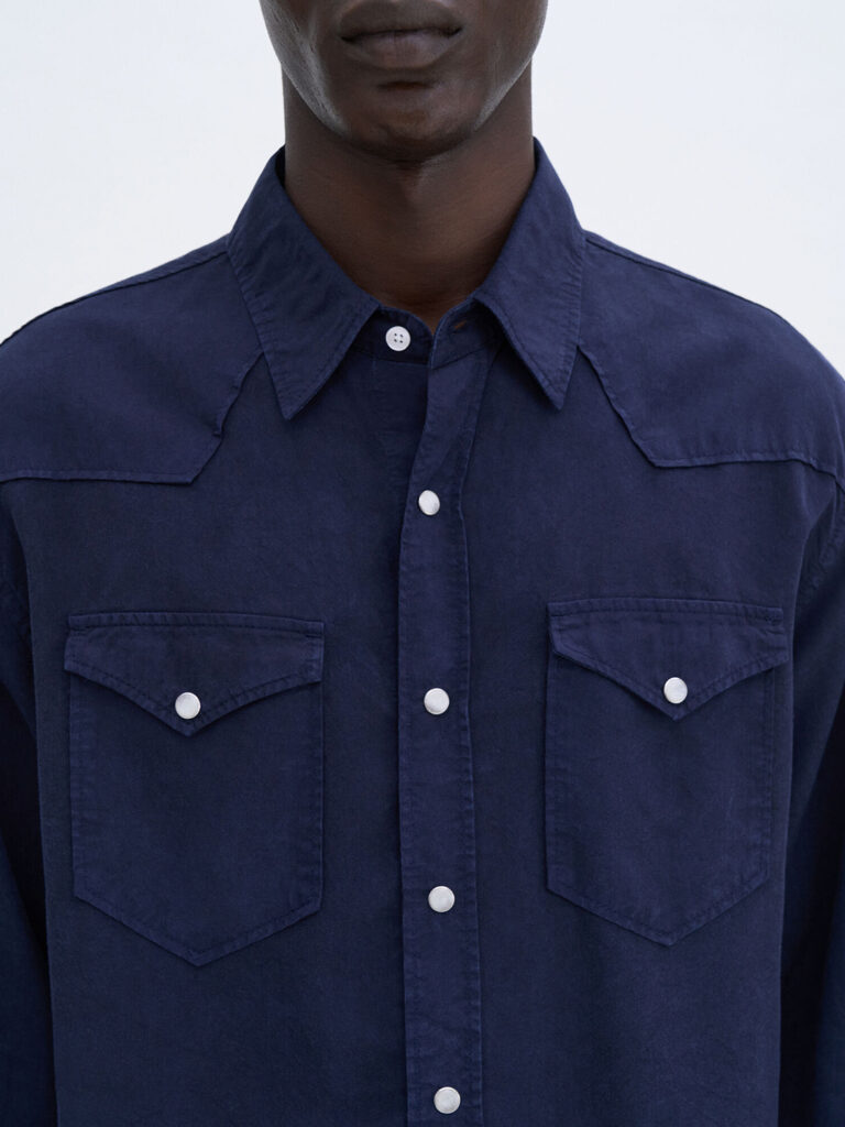 B1716-Western-Shirt-Filippa-K-Navy-Front-Detail