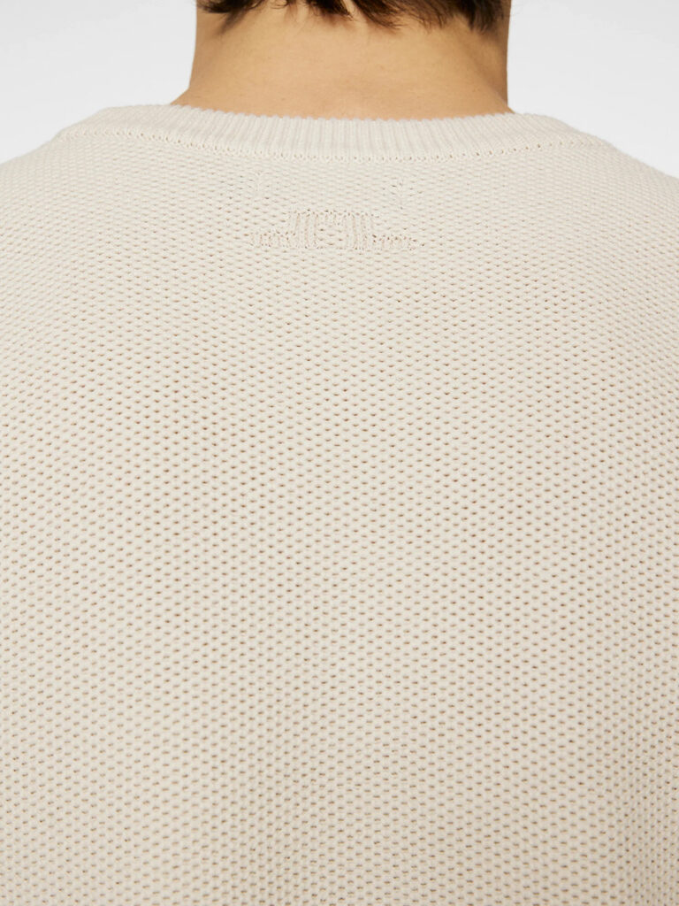 B1717-Arthur-Knit-Organic-Cotton-J-Lindeberg-Moonbeam-Back-Close-Label