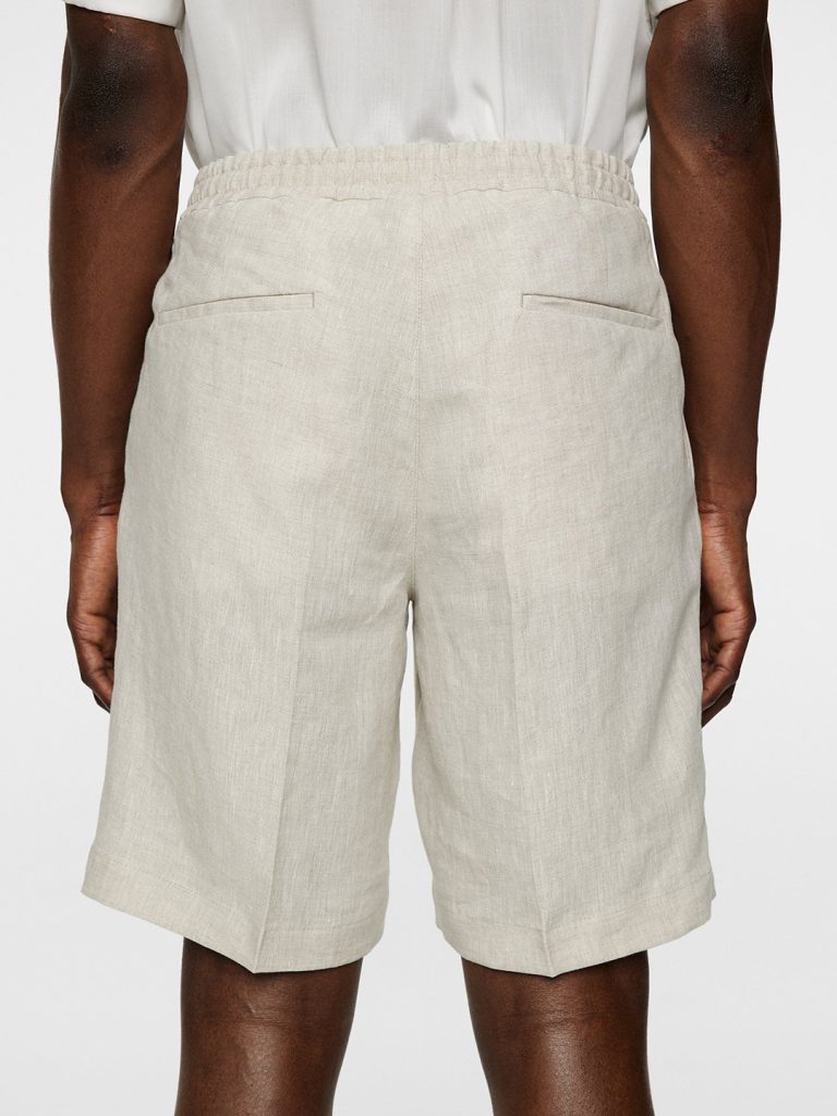 B1740-Brady-Drape-Linen-Shorts-J-Lindeberg-Moonbeamt-Back-Close