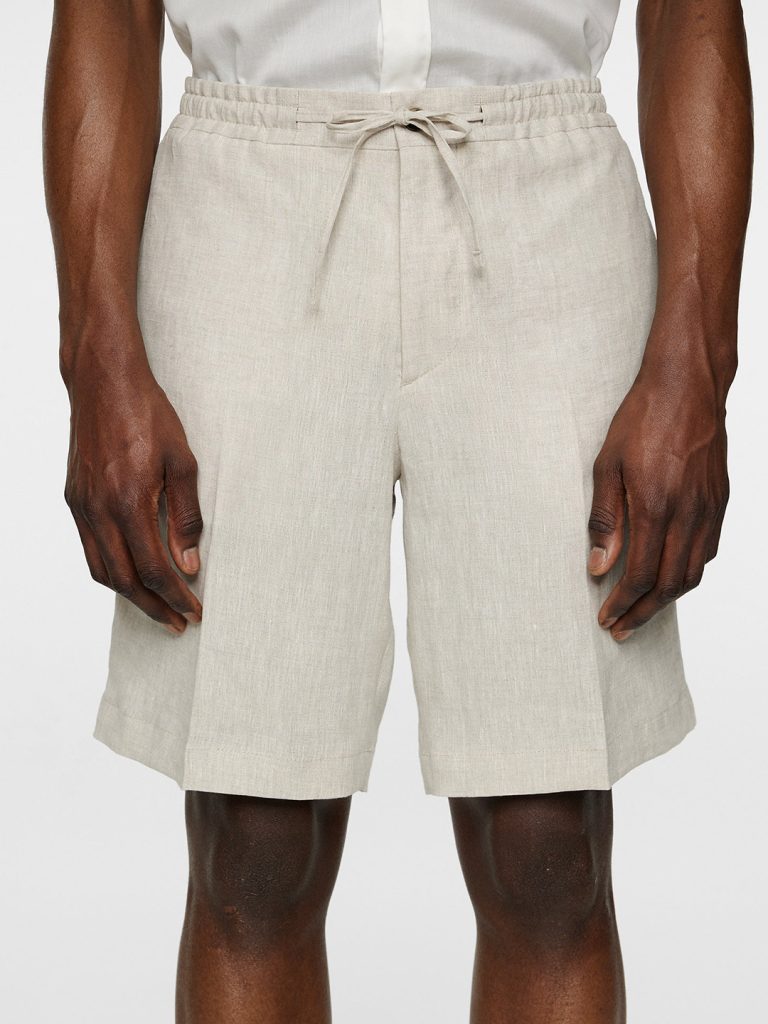 B1740-Brady-Drape-Linen-Shorts-J-Lindeberg-Moonbeamt-Front