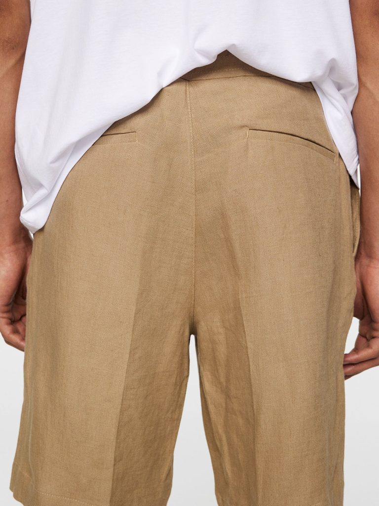 B1740-Brady-Drape-Linen-Shorts-J-Lindeberg-Sepia-Tint-Close-Back