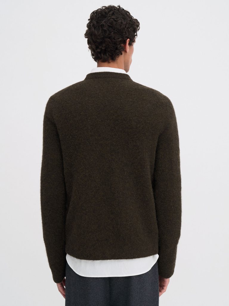 B1758-Yak-Sweater-Filippa-K-Dk-Khaki-Back